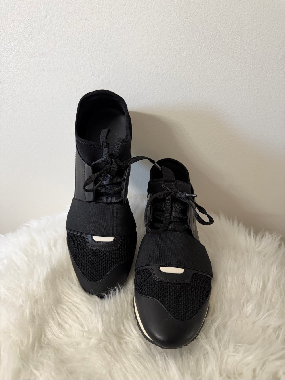 Balenciaga Race Runner mesh and leather sneakers - Picture 2 of 11